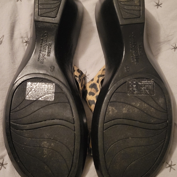 Sandals - Picture 5 of 5